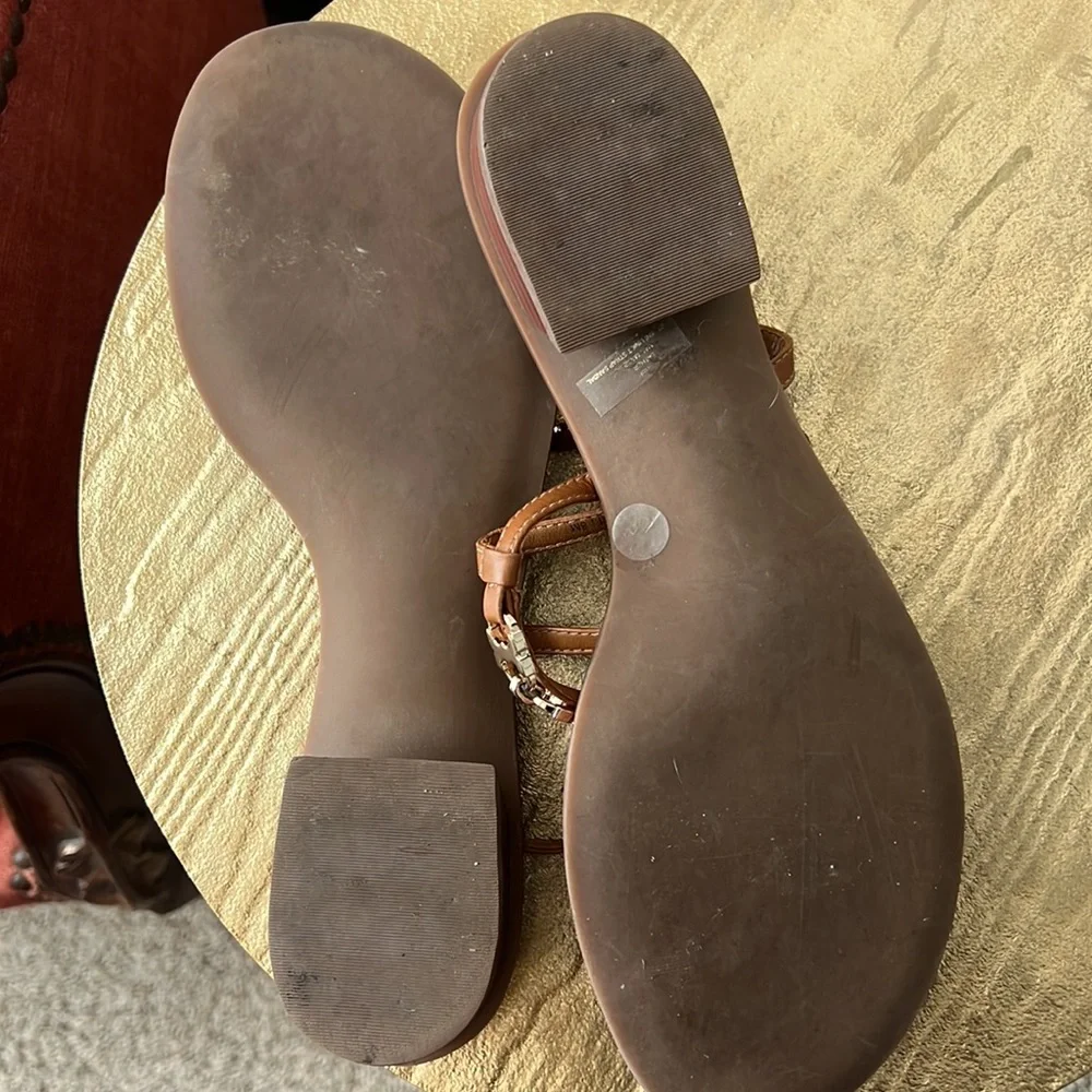 Tory Burch Gemini brown T-strap sandal,  gold metal link hardware, size 8 - Picture 12 of 12